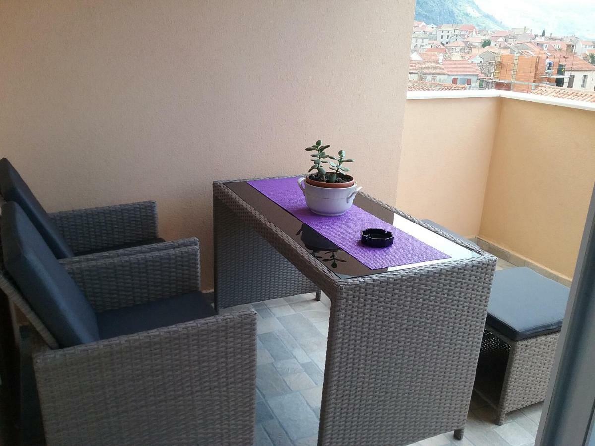 Apartment Willy Komiža Exterior foto